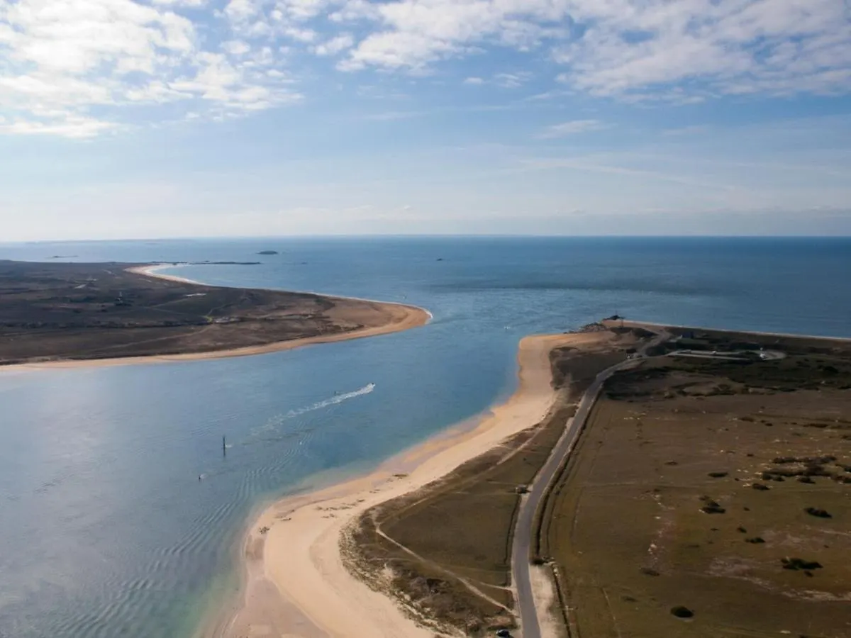 Etel - Appartement - 1 Pieces - 35 M2 - Vue Sur Le Port De Plaisance Proche Des Plages - Mer - Sentiers Cotiers - Dunes - Fr-1-397-51 0*,  France